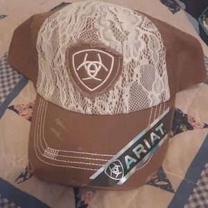 New ariat ball cap hat